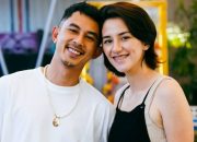 Kisah Cinta Fandy Christian dan Dahlia Poland: Dari Cinta Lokasi Hingga Kisah Rumah Tangga yang Diuji