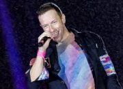 Chris Martin dan Perjalanan Agama di Balik Kesuksesan Coldplay