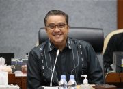 Nama Asli Dede Yusuf: Dari Aktor Laga ke Dunia Politik yang Penuh Tantangan